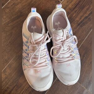 Youth Under Armour shoes. Size 5Y